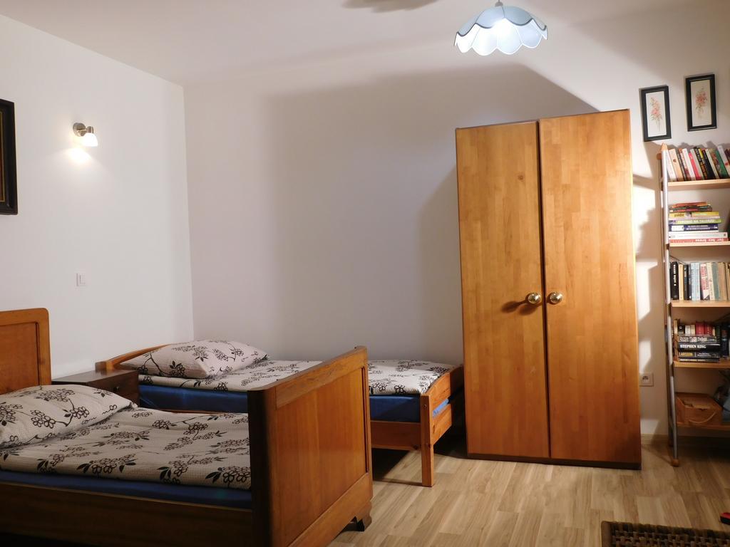 Pod Czarna Sosna Bialy Lug